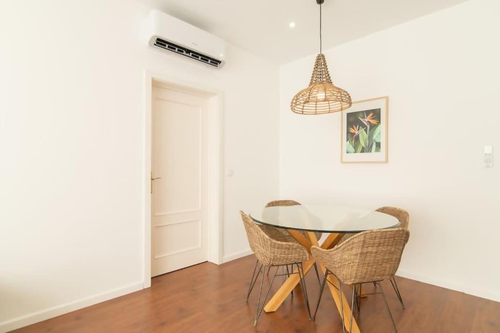 Cozy Sea View Apartment Near City & Airport Ponta Delgada Dış mekan fotoğraf