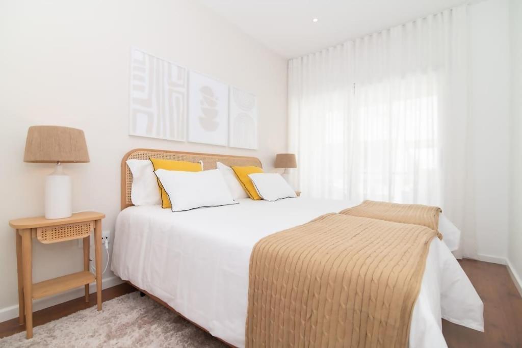 Cozy Sea View Apartment Near City & Airport Ponta Delgada Dış mekan fotoğraf