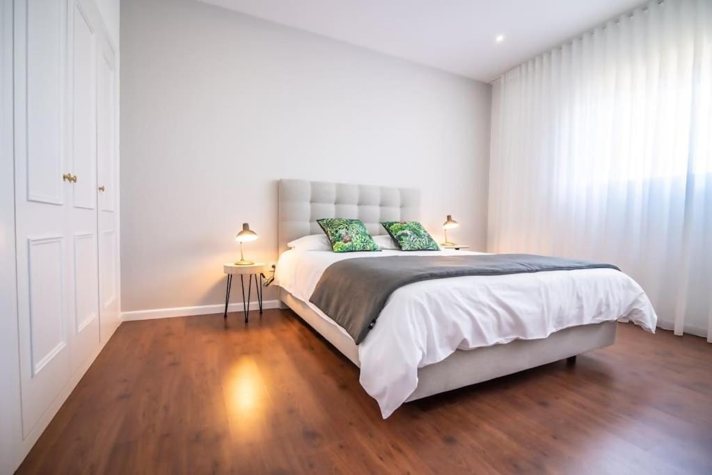 Cozy Sea View Apartment Near City & Airport Ponta Delgada Dış mekan fotoğraf