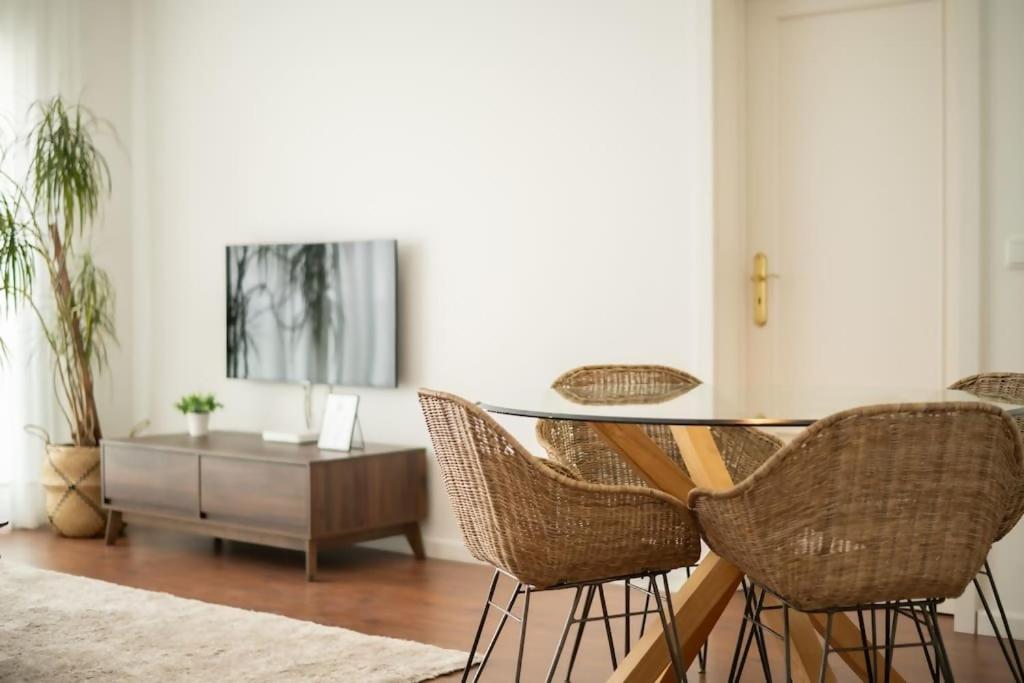Cozy Sea View Apartment Near City & Airport Ponta Delgada Dış mekan fotoğraf